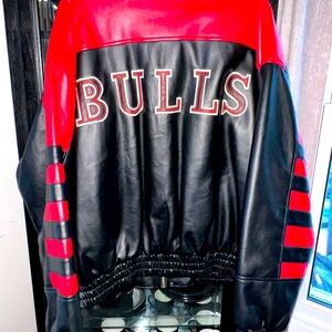 90’s Vintage Chicago Bulls Leather Jacket